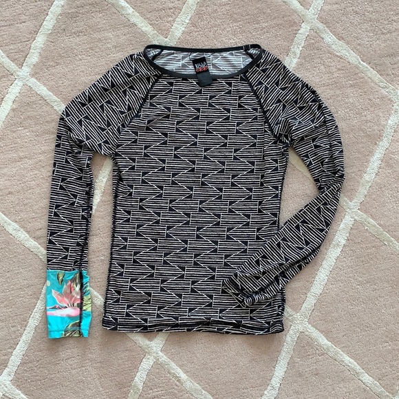 Billabong Other - Billabong swim tee